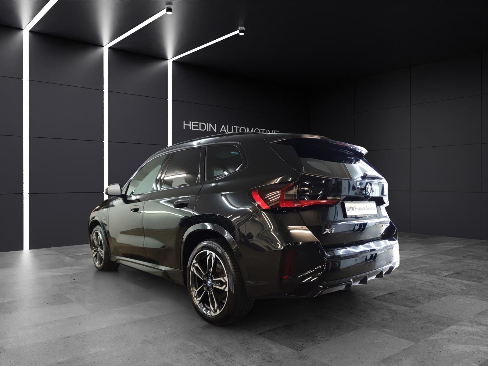BMW X1 30e xDrive paddles, Hybride Rechargeable Essence/Électricité, Occasion / Utilisé, Automatique - 3