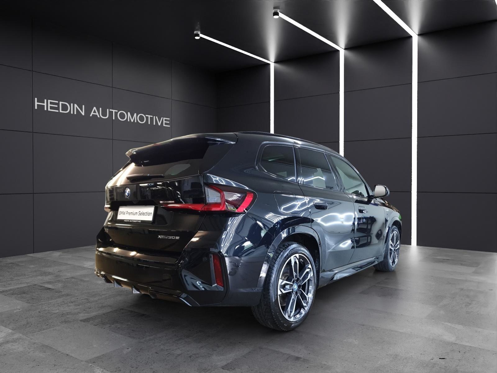 BMW X1 30e xDrive paddles, Hybride Rechargeable Essence/Électricité, Occasion / Utilisé, Automatique - 5