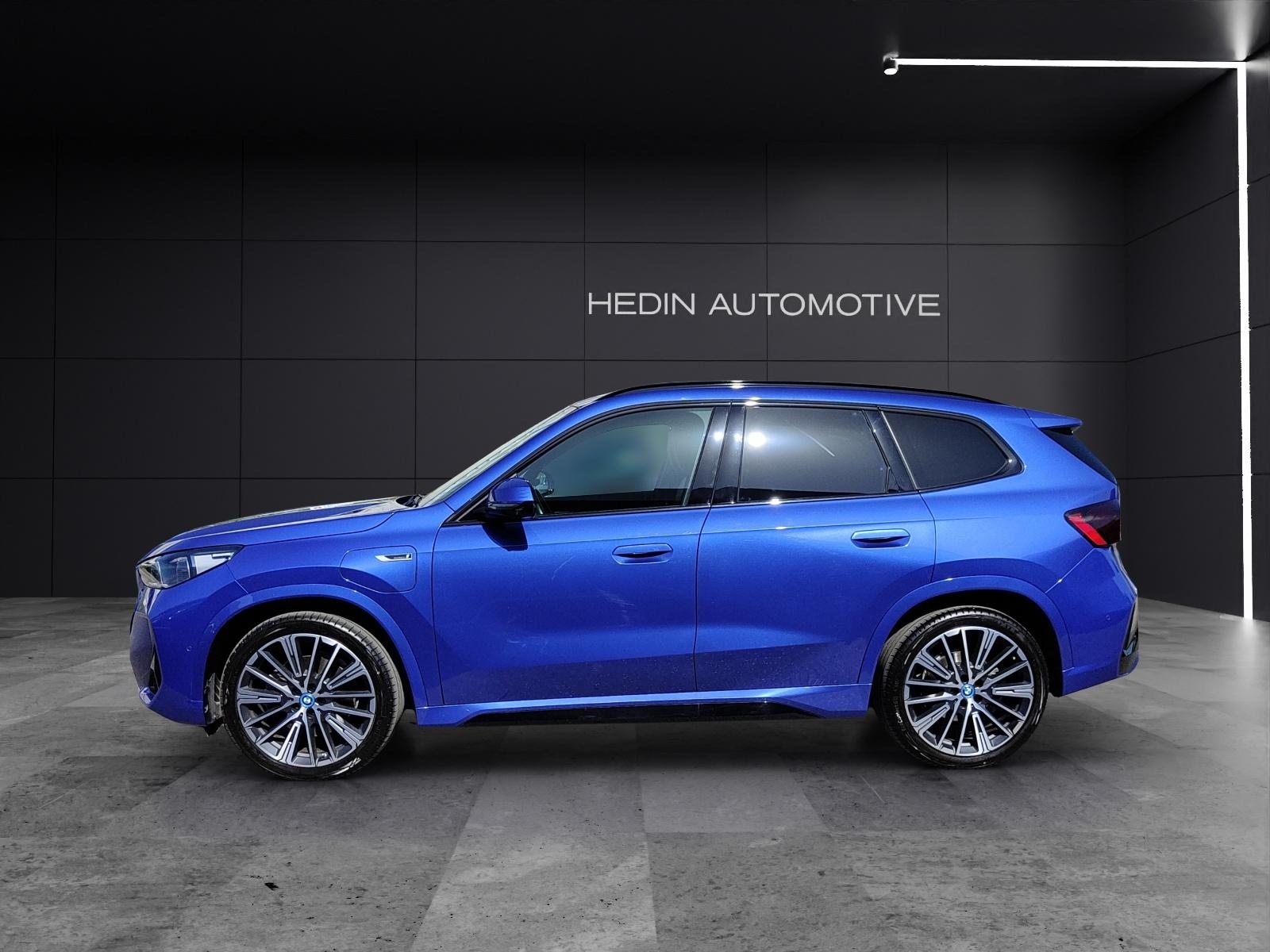 BMW X1 30e xDrive paddles, Plug-in-Hybrid Benzin/Elektro, Occasion / Gebraucht, Automatik - 2