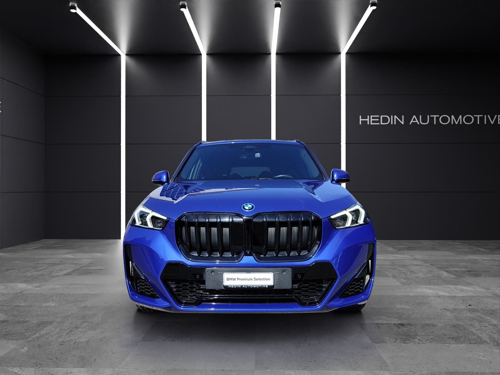 BMW X1 30e xDrive paddles, Plug-in-Hybrid Benzin/Elektro, Occasion / Gebraucht, Automatik - 3