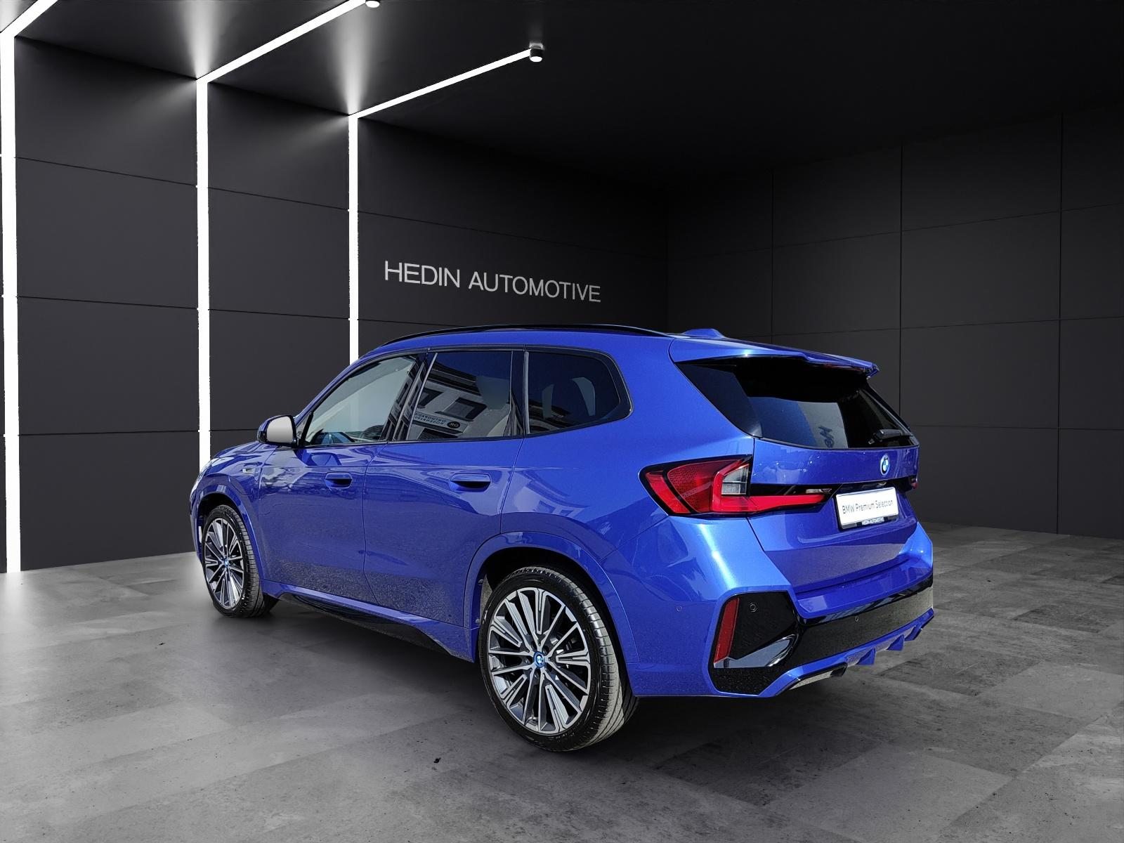 BMW X1 30e xDrive paddles, Plug-in-Hybrid Benzin/Elektro, Occasion / Gebraucht, Automatik - 4