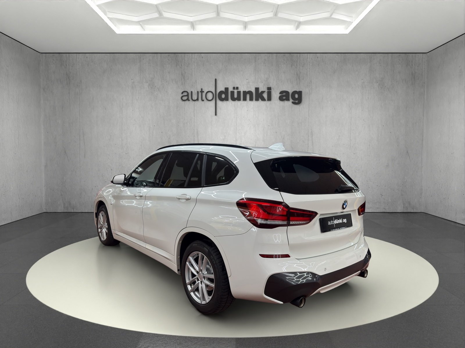 BMW X1 18d Essential Edition Steptronic, Diesel, Occasion / Utilisé, Automatique - 3