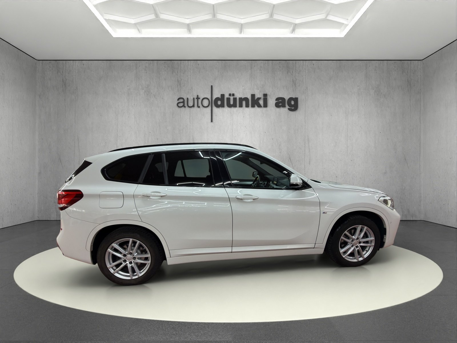 BMW X1 18d Essential Edition Steptronic, Diesel, Occasion / Utilisé, Automatique - 5