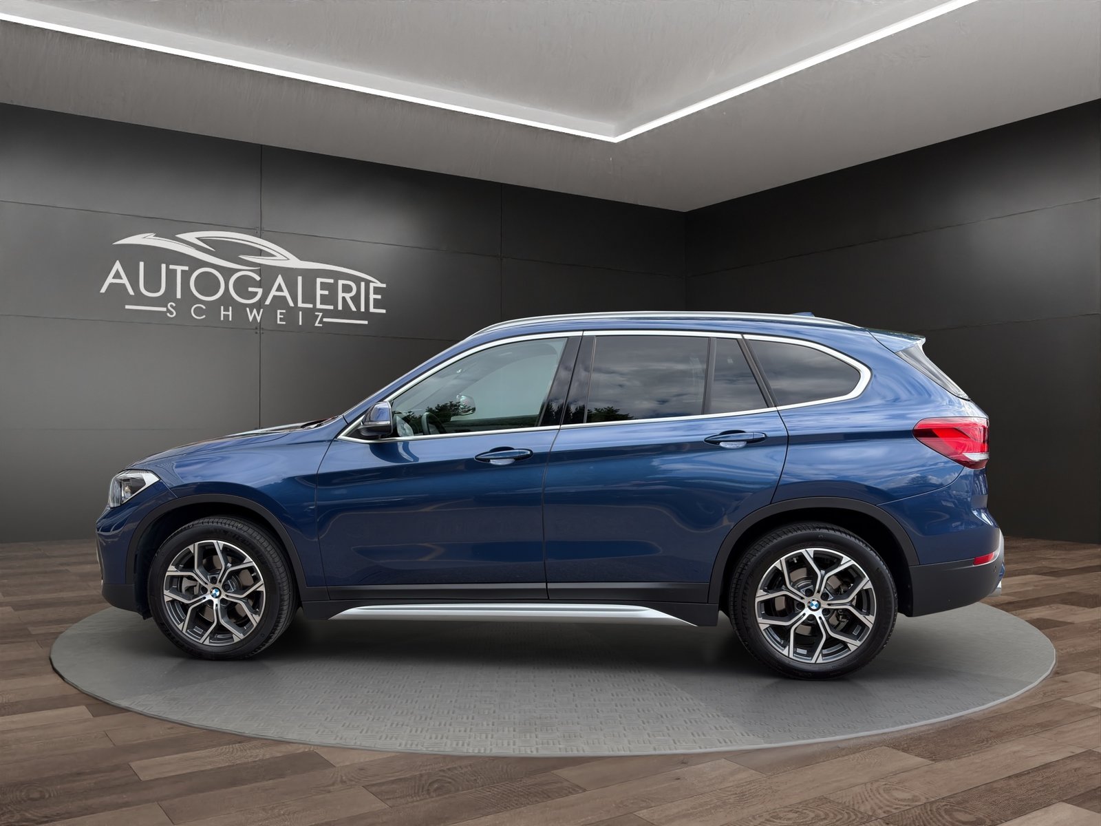 BMW X1 20d xLine CH Gratis Service Navi Plus LED, Diesel, Second hand / Used, Automatic - 3