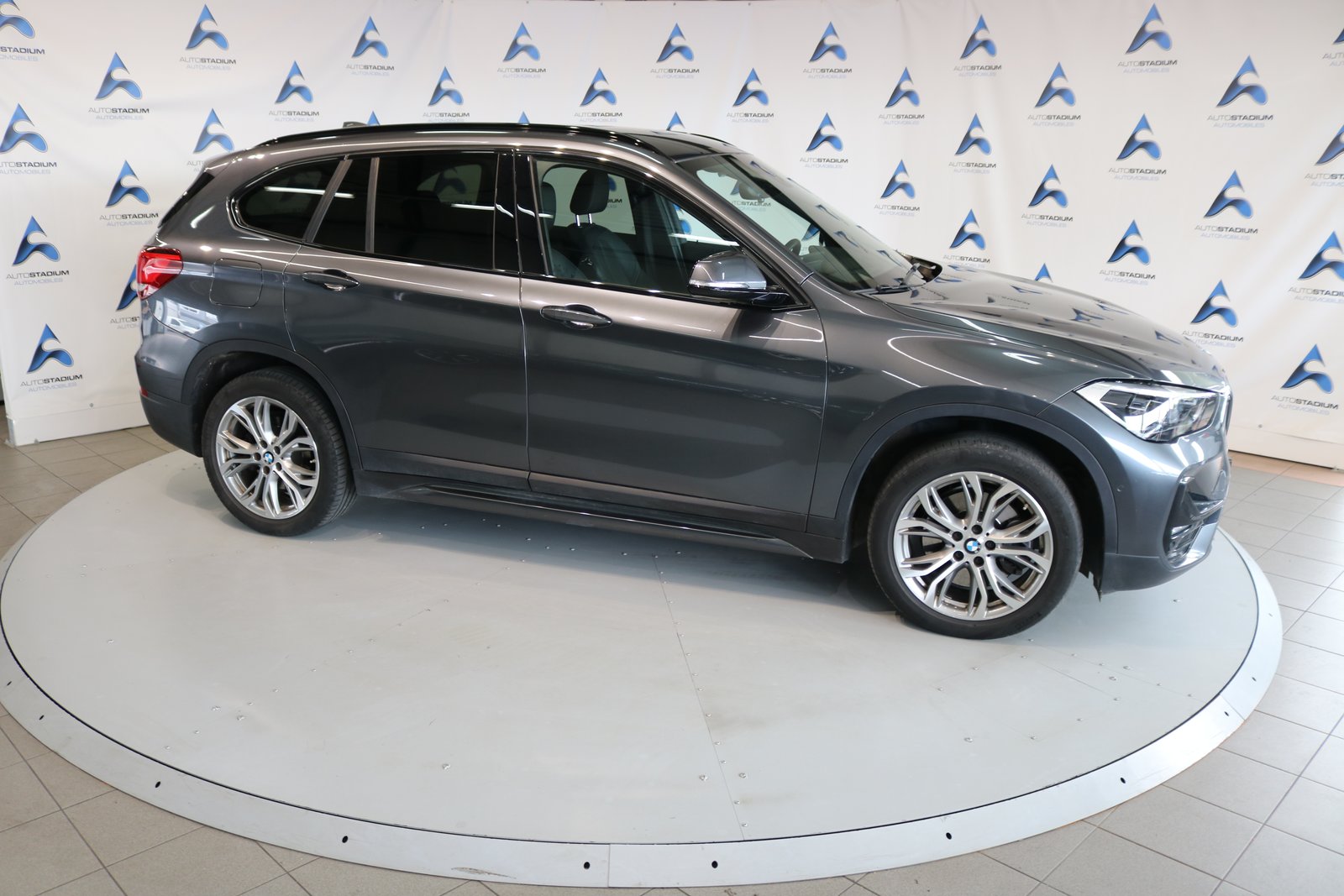 BMW X1 20d Sport Line Steptronic, Diesel, Occasion / Gebraucht, Automatik - 7