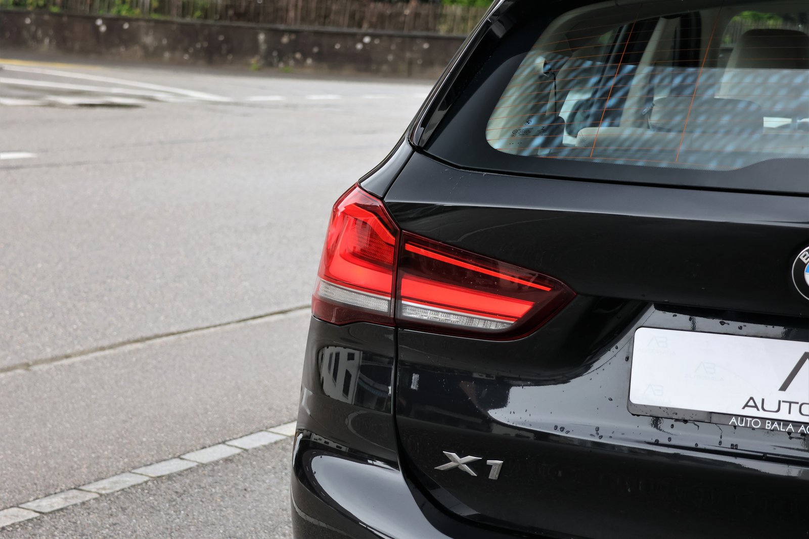 BMW X1 25e Sport Line Steptronic, Plug-in-Hybrid Benzin/Elektro, Occasion / Gebraucht, Automatik - 6