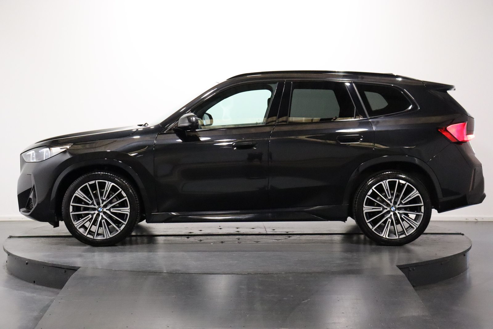 BMW X1 20i sDrive paddles, Hybride Leggero Benzina/Elettrica, Occasioni / Usate, Automatico - 2