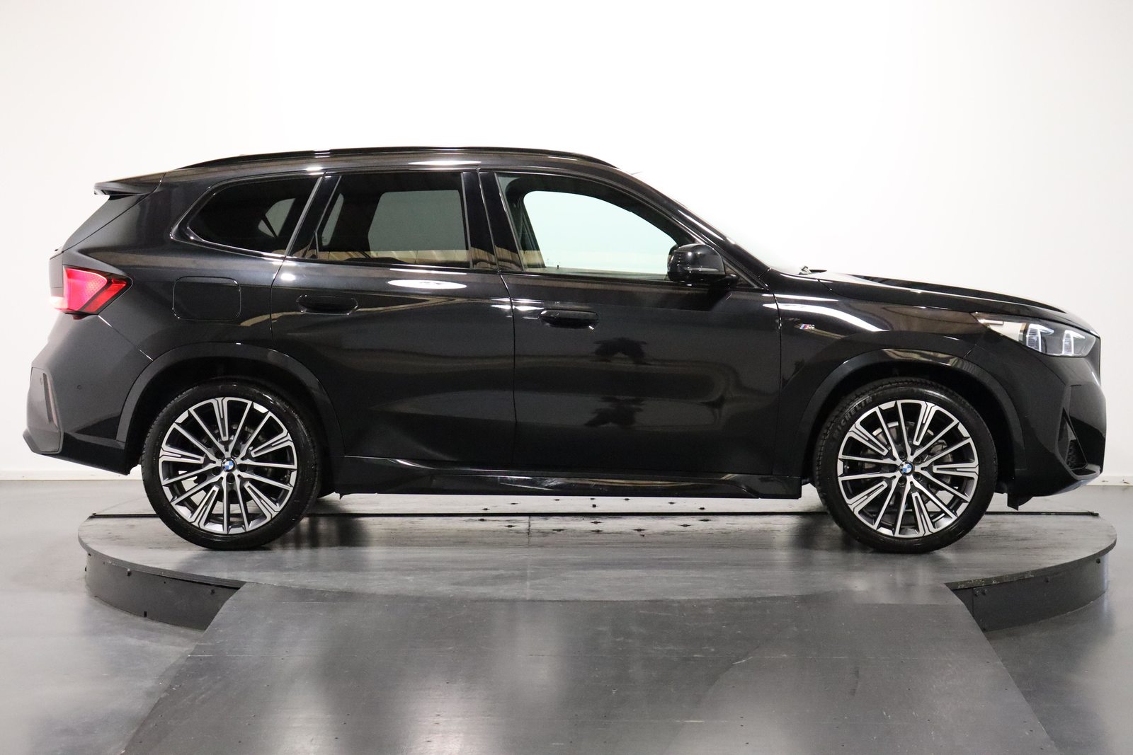 BMW X1 20i sDrive paddles, Hybride Leggero Benzina/Elettrica, Occasioni / Usate, Automatico - 3