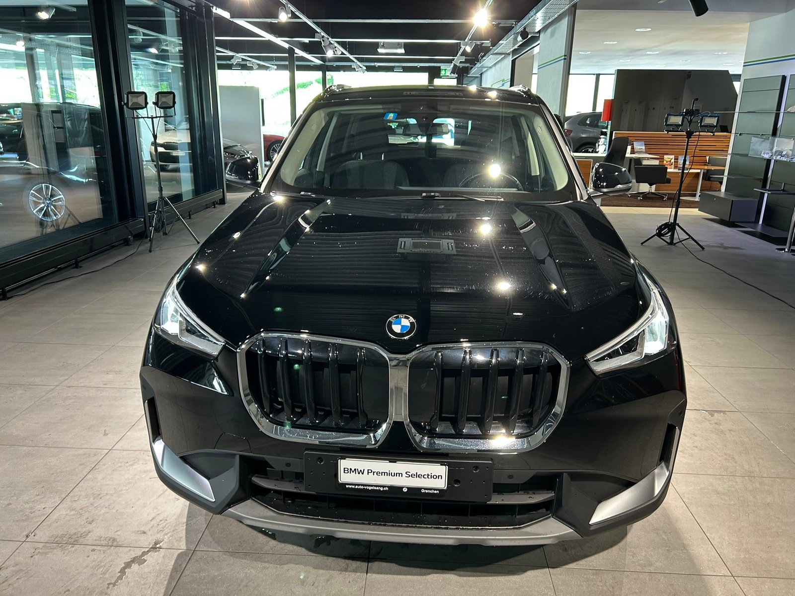 BMW X1 sDrive 18i, Benzin, Occasion / Gebraucht, Automatik - 4