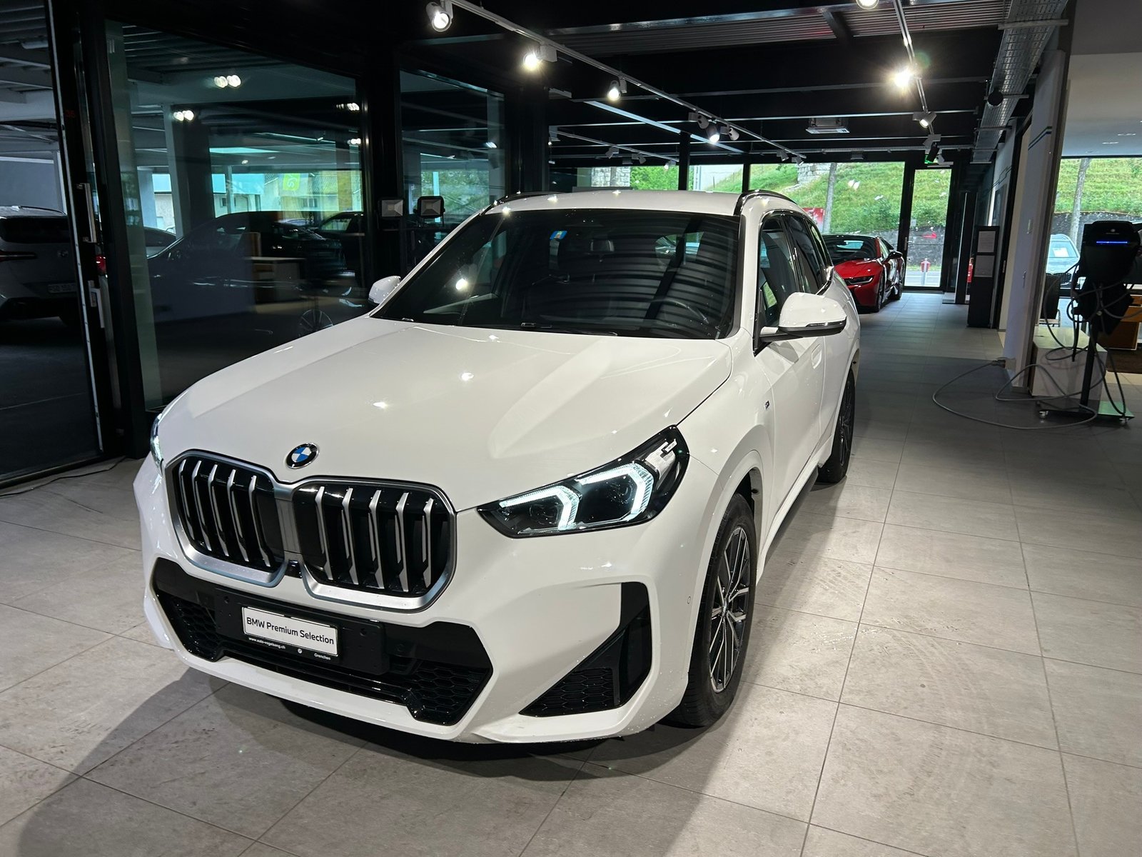 BMW X1 20d 48V M Sport, Mild-Hybrid Diesel/Elektro, Occasion / Gebraucht, Automatik - 4