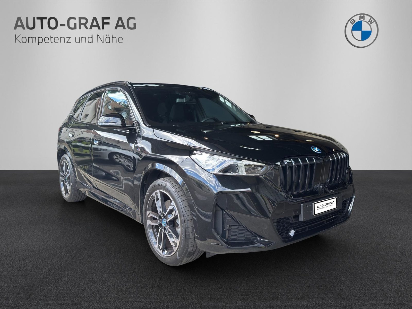 BMW X1 30e M Sport xDrive paddles, Plug-in-Hybrid Benzin/Elektro, Occasion / Gebraucht, Automatik - 7