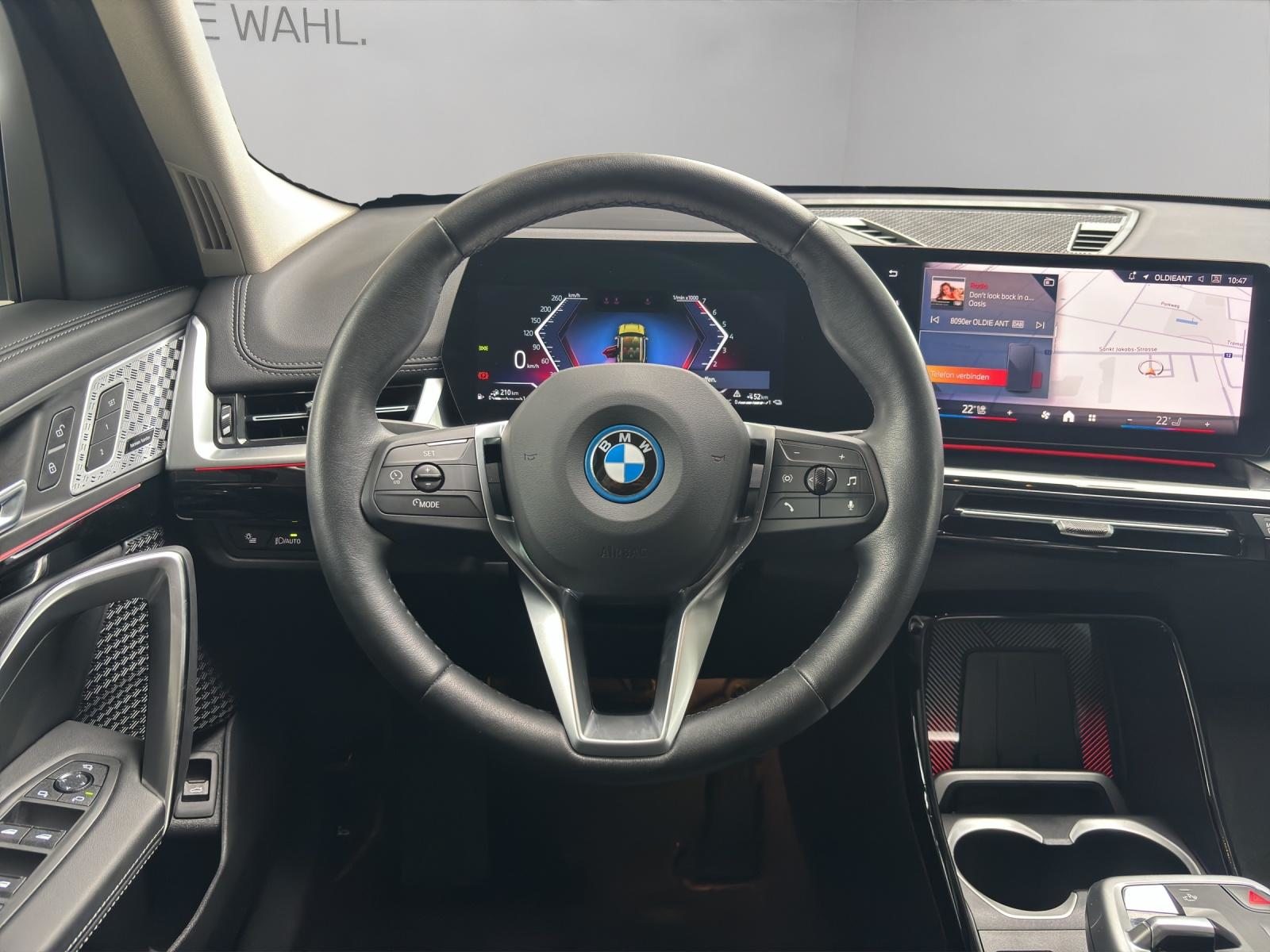 BMW X1 30e xDrive, Plug-in-Hybrid Benzin/Elektro, Occasion / Gebraucht, Automatik - 7
