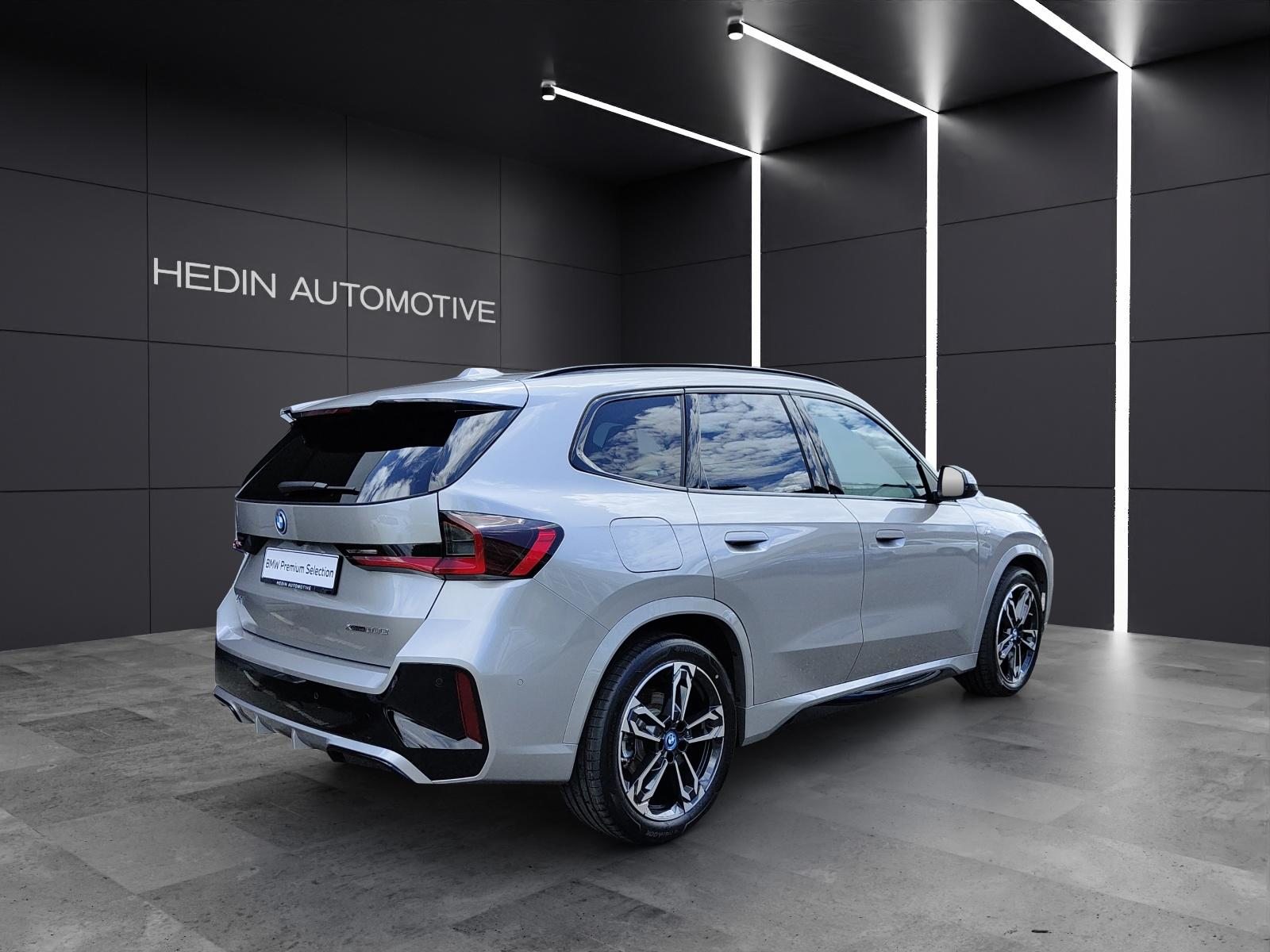 BMW X1 30e xDrive paddles, Plug-in-Hybrid Benzin/Elektro, Occasion / Gebraucht, Automatik - 6