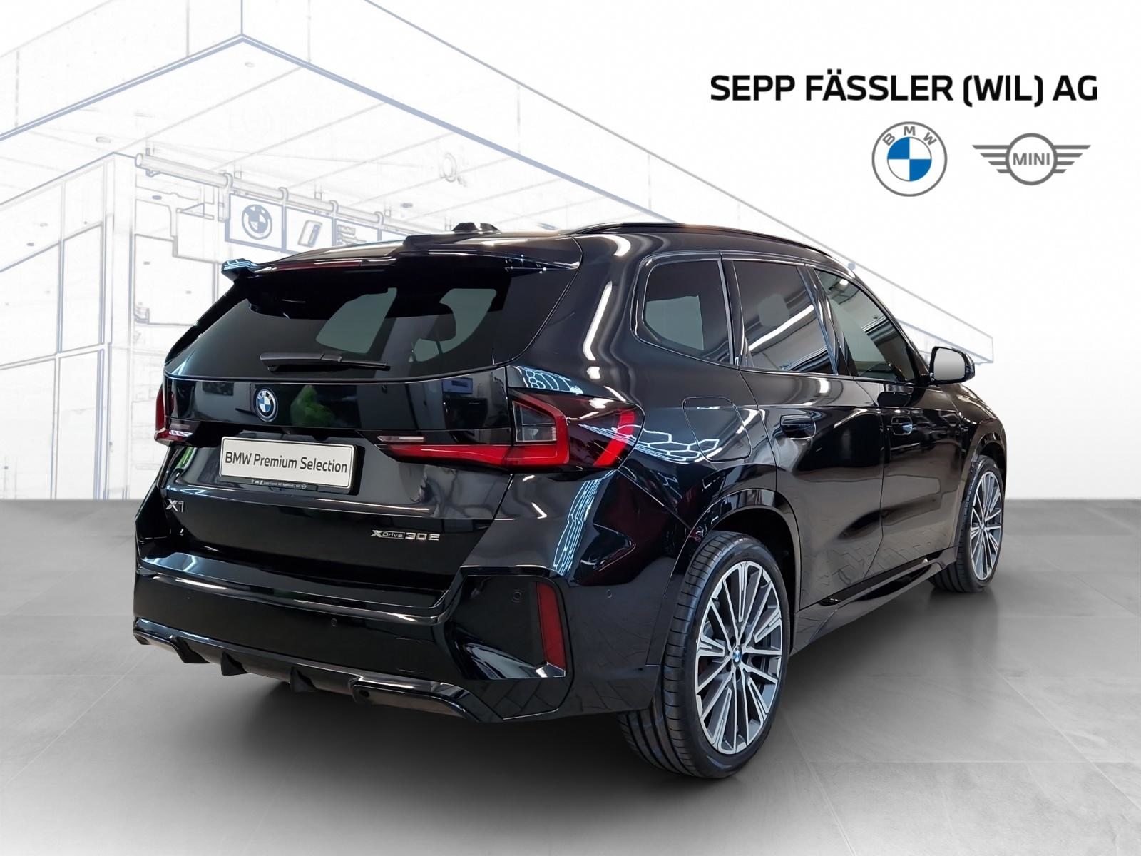 BMW X1 xDrive30e M Sport Pro, Plug-in-Hybrid Benzin/Elektro, Occasion / Gebraucht, Automatik - 3