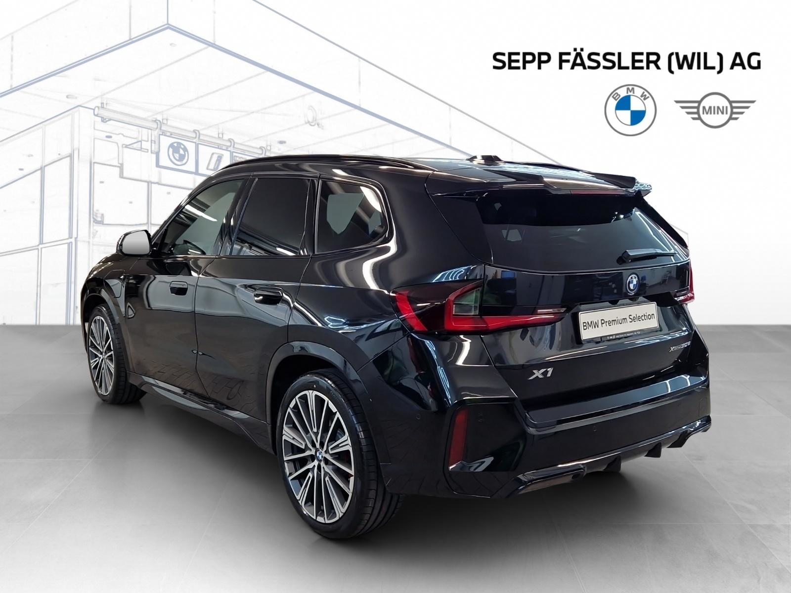 BMW X1 xDrive30e M Sport Pro, Plug-in-Hybrid Benzin/Elektro, Occasion / Gebraucht, Automatik - 4
