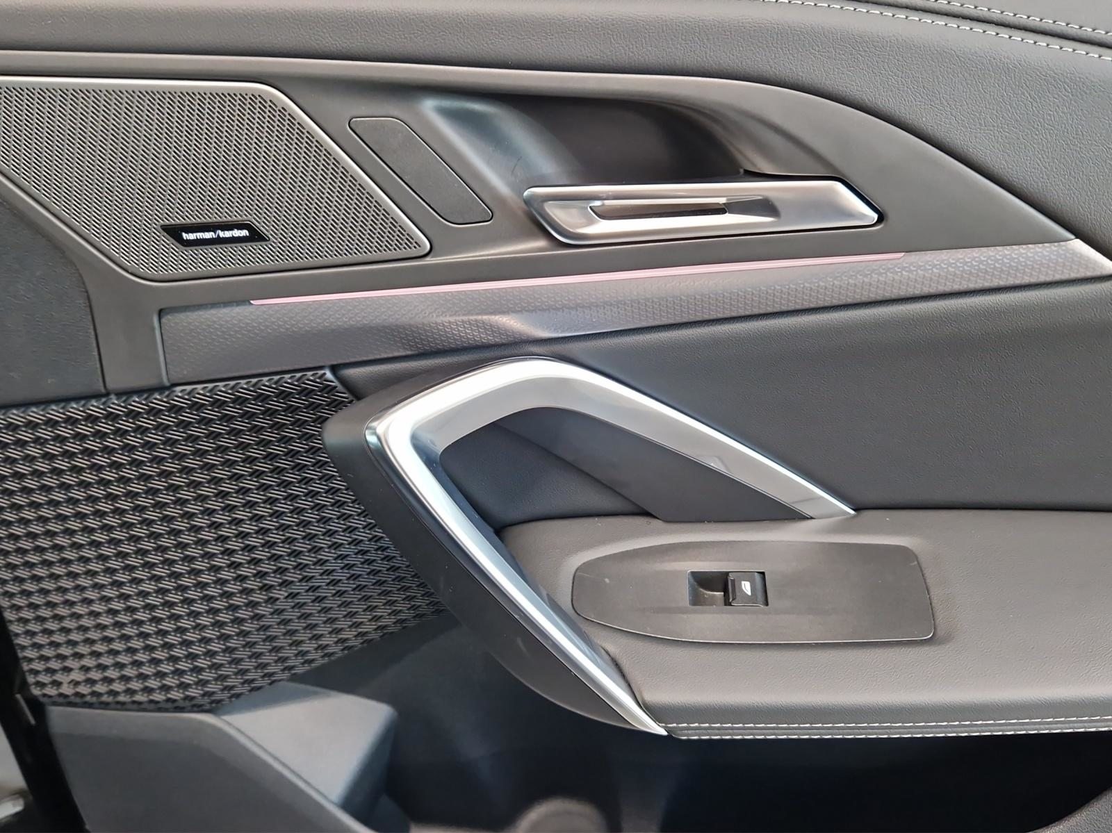 BMW X1 xDrive30e M Sport Pro, Plug-in-Hybrid Benzin/Elektro, Occasion / Gebraucht, Automatik - 6