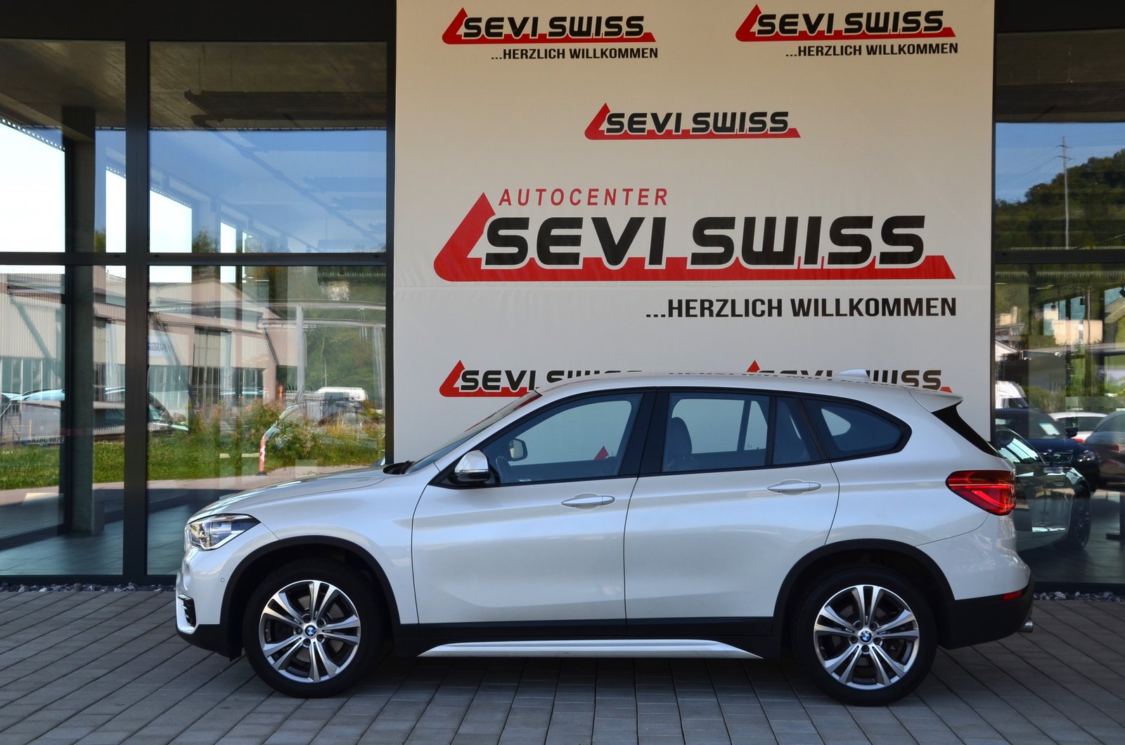 BMW X1 20d Steptronic*Ab MFK,1 Jahr oder 20'000km Gar, Diesel, Occasion / Gebraucht, Automatik - 7