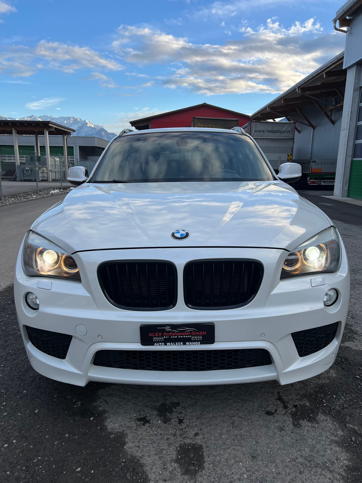 BMW X1 18d M Packt, Diesel, Occasion / Gebraucht, Handschaltung - 2