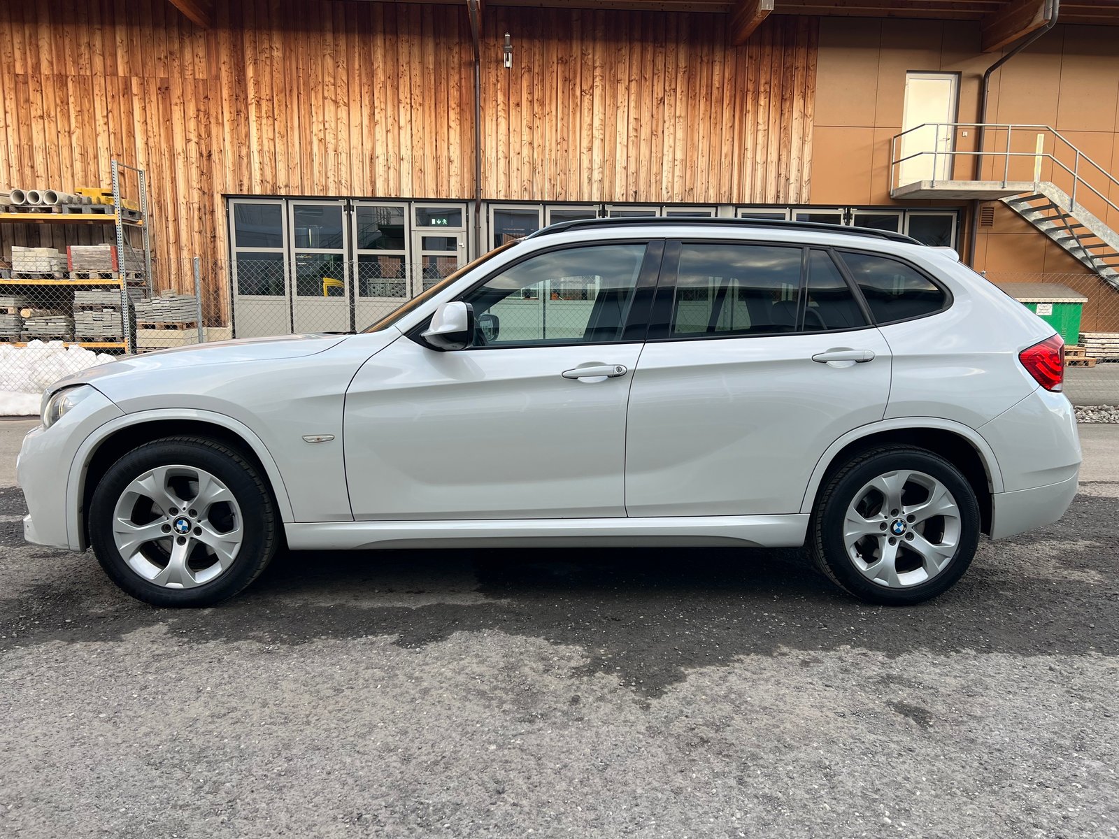 BMW X1 18d M Packt, Diesel, Occasion / Gebraucht, Handschaltung - 3