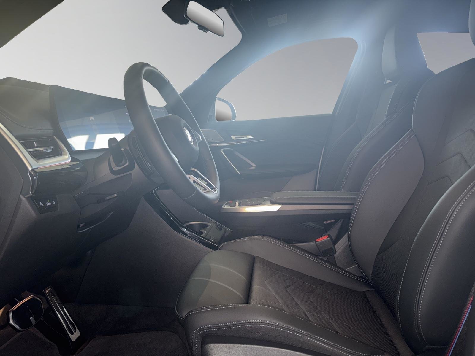 BMW X1 30e paddles, Plug-in-Hybrid Benzin/Elektro, Occasion / Gebraucht, Automatik - 7