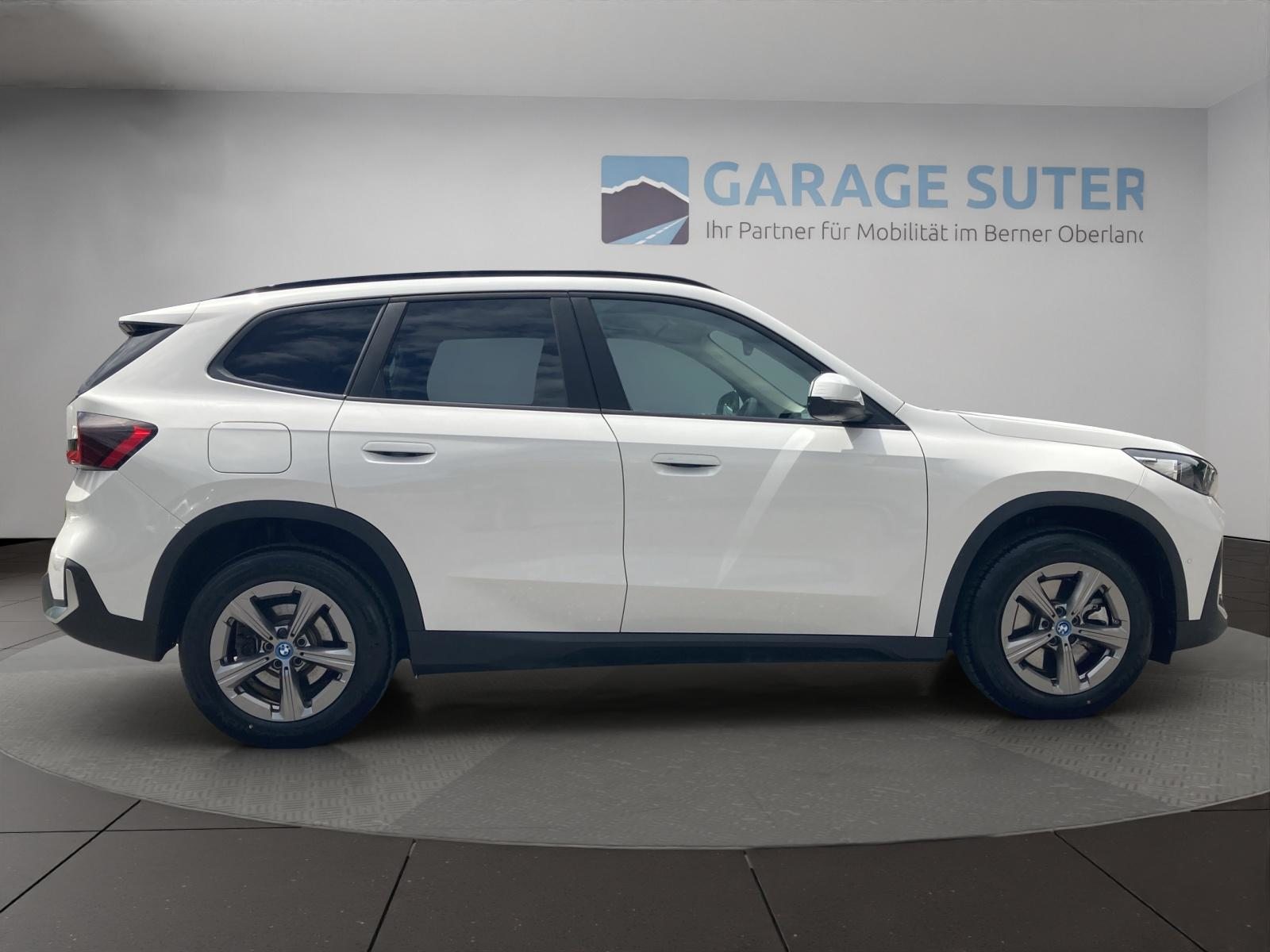 BMW X1 30e xDrive, Hybride Rechargeable Essence/Électricité, Occasion / Utilisé, Automatique - 6