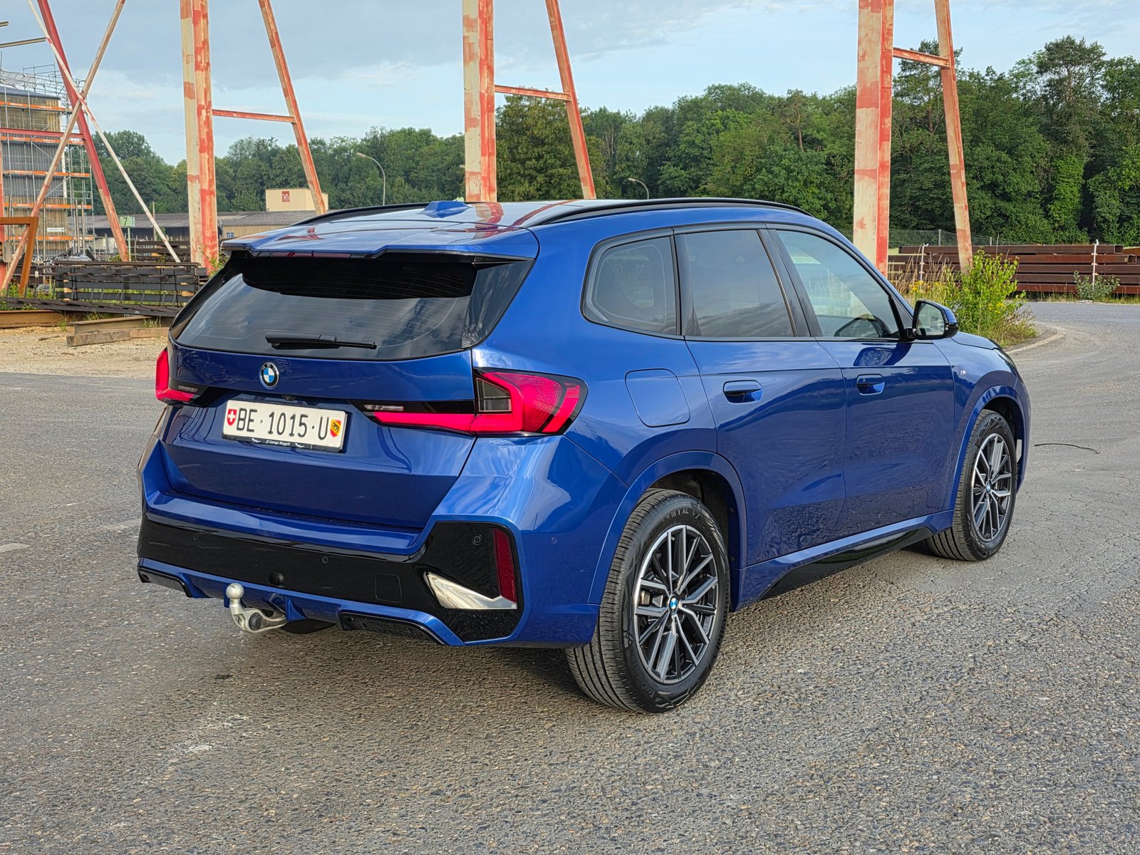 BMW X1 23i 48V M Sport / Neu ab Mfk, Mild-Hybrid Petrol/Electric, Second hand / Used, Automatic - 2