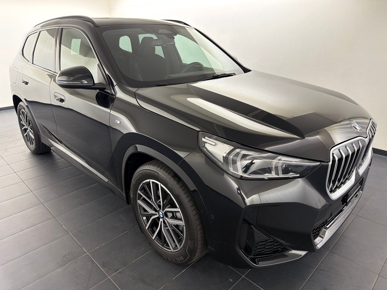 BMW X1 sDrive 18i M Sport, Benzin, Occasion / Gebraucht, Automatik - 4
