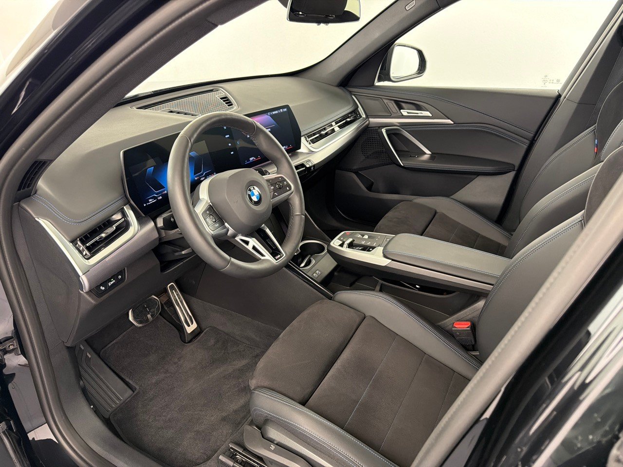 BMW X1 sDrive 18i M Sport, Benzin, Occasion / Gebraucht, Automatik - 5