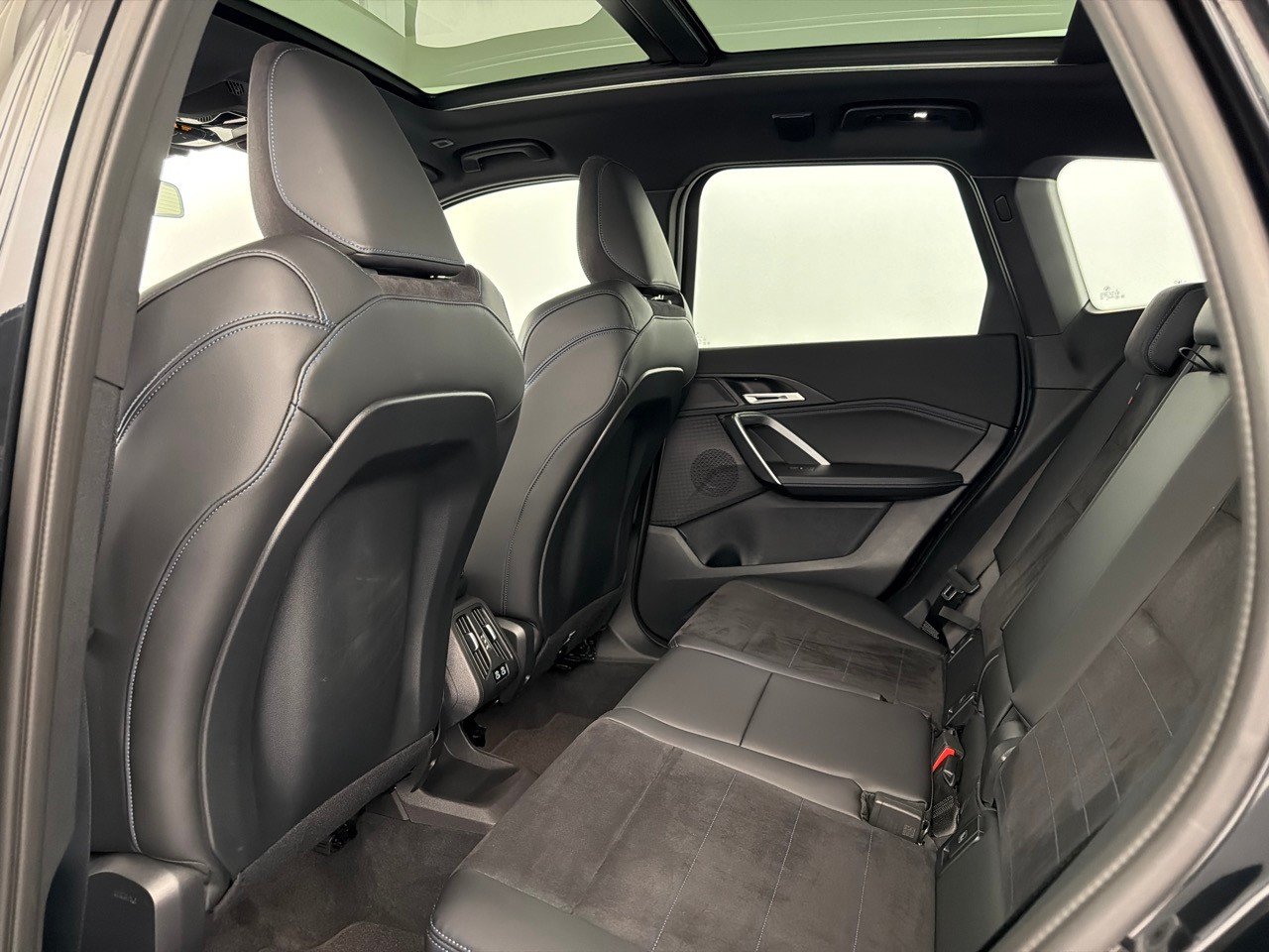 BMW X1 sDrive 18i M Sport, Benzin, Occasion / Gebraucht, Automatik - 6
