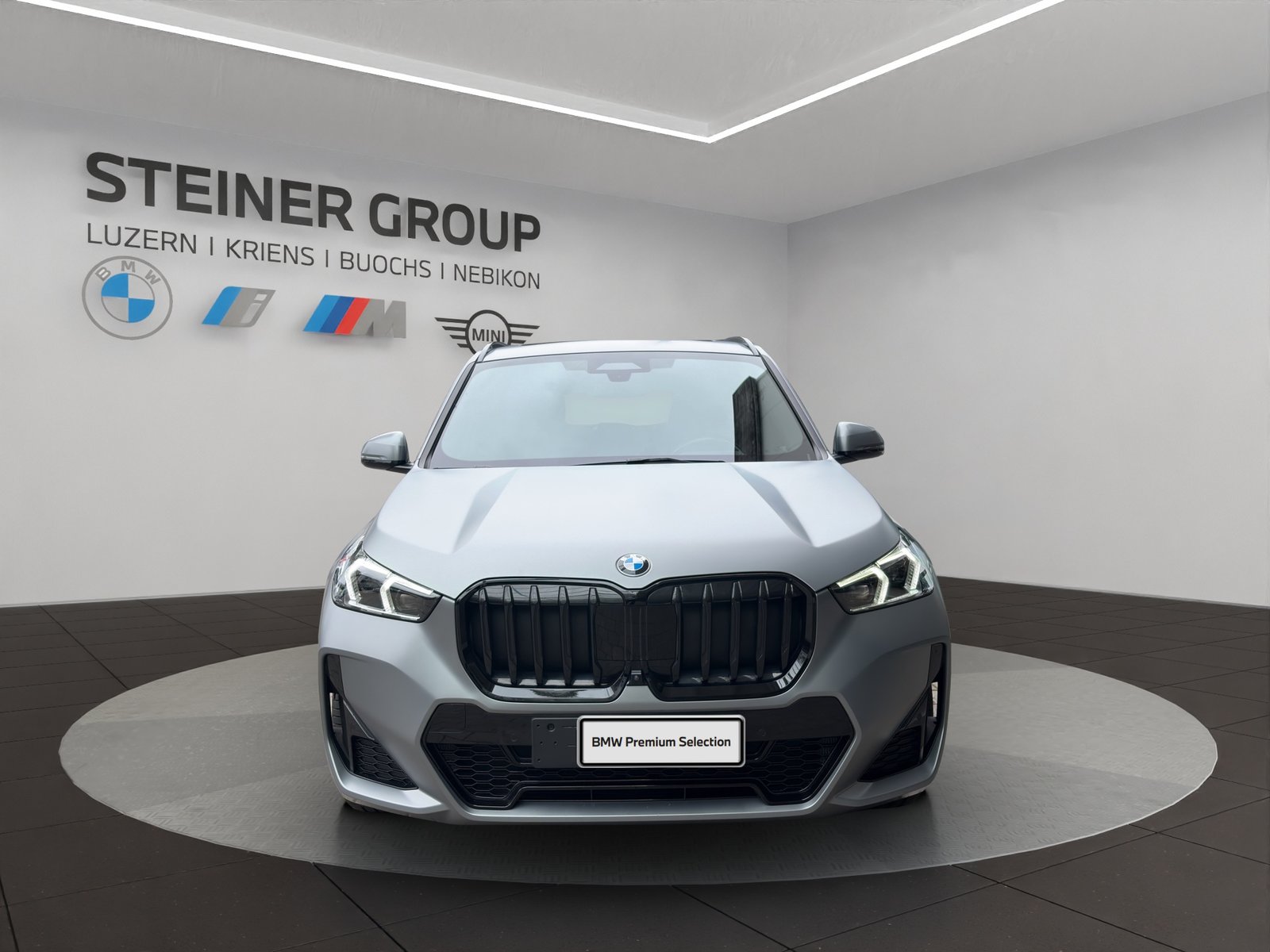 BMW X1 23i 48V M Sport, Mild-Hybrid Benzin/Elektro, Occasion / Gebraucht, Automatik - 2