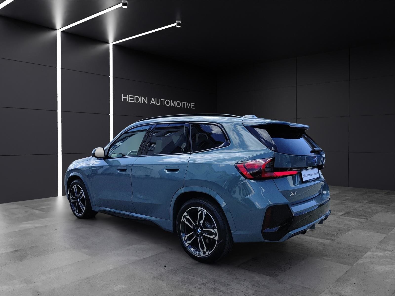 BMW X1 30e xDrive paddles, Plug-in-Hybrid Benzin/Elektro, Occasion / Gebraucht, Automatik - 4