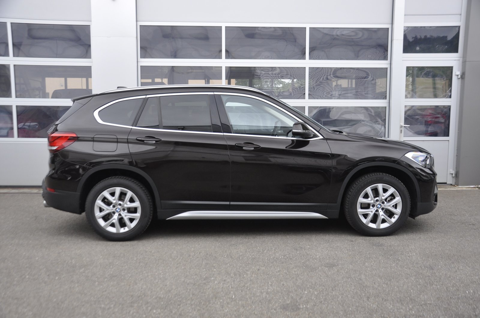 BMW X1 20i xLine Steptronic, Petrol, Second hand / Used, Automatic - 2