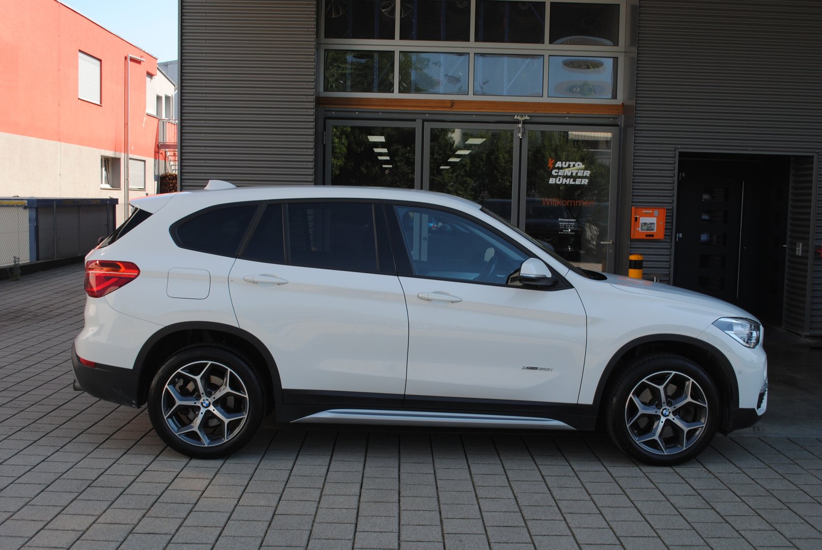 BMW X1 20i xLine Steptronic, Petrol, Second hand / Used, Automatic - 7