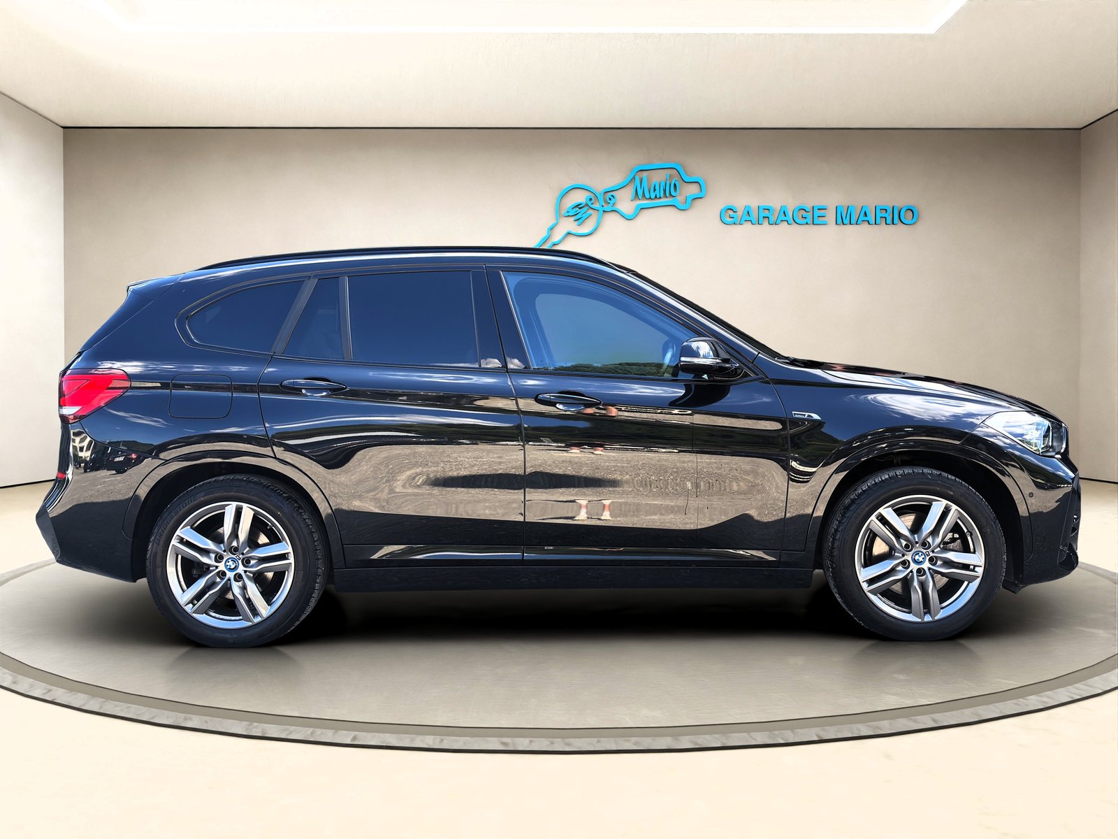 BMW X1 25eM SportSteptronic CH-Fahrzeug Frisch ab Se, Plug-in-Hybrid Benzin/Elektro, Occasion / Gebraucht, Automatik - 4