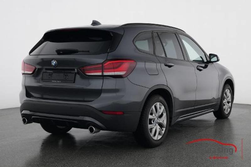BMW X1 18d Sport Line Steptronic, Diesel, Occasion / Gebraucht, Automatik - 3