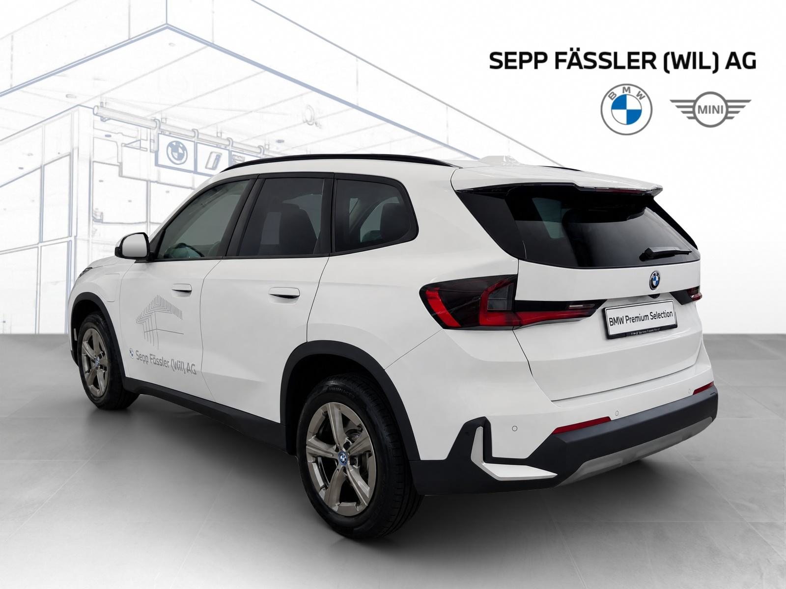 BMW X1 xDrive30e Steptronic, Plug-in-Hybrid Petrol/Electric, Second hand / Used, Automatic - 4