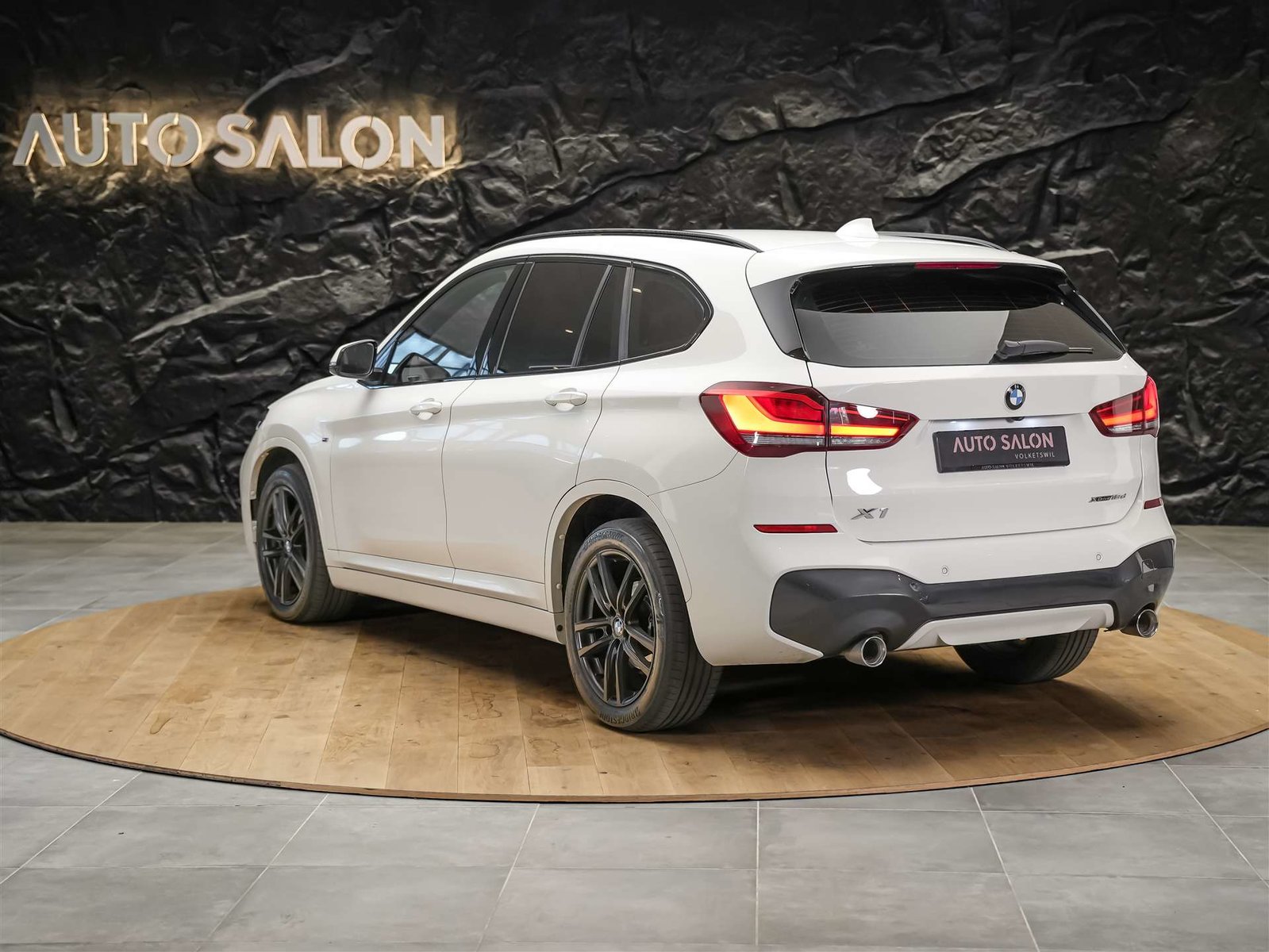 BMW X1 18d M Sport Steptronic *CH Auto*El. Sitze mit, Diesel, Second hand / Used, Automatic - 4