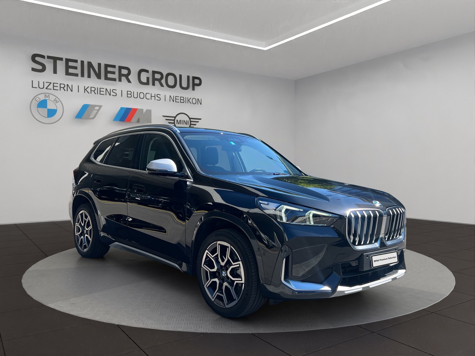 BMW X1 23i 48V xLine, Mild-Hybrid Benzin/Elektro, Occasion / Gebraucht, Automatik - 3