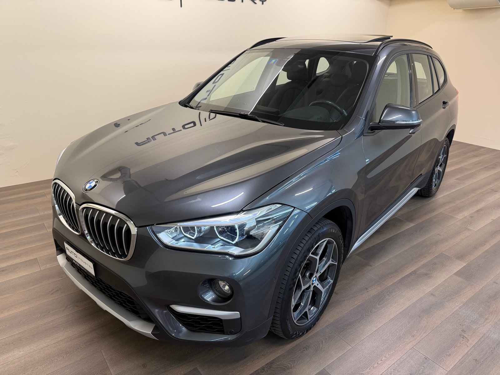 BMW X1 25i xLine Steptronic, Petrol, Second hand / Used, Automatic - 2