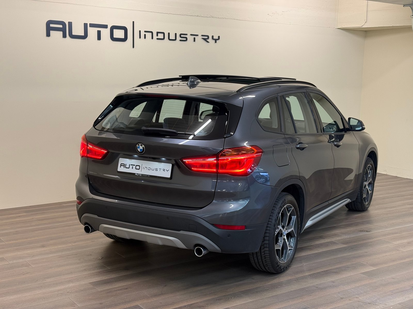 BMW X1 25i xLine Steptronic, Petrol, Second hand / Used, Automatic - 3