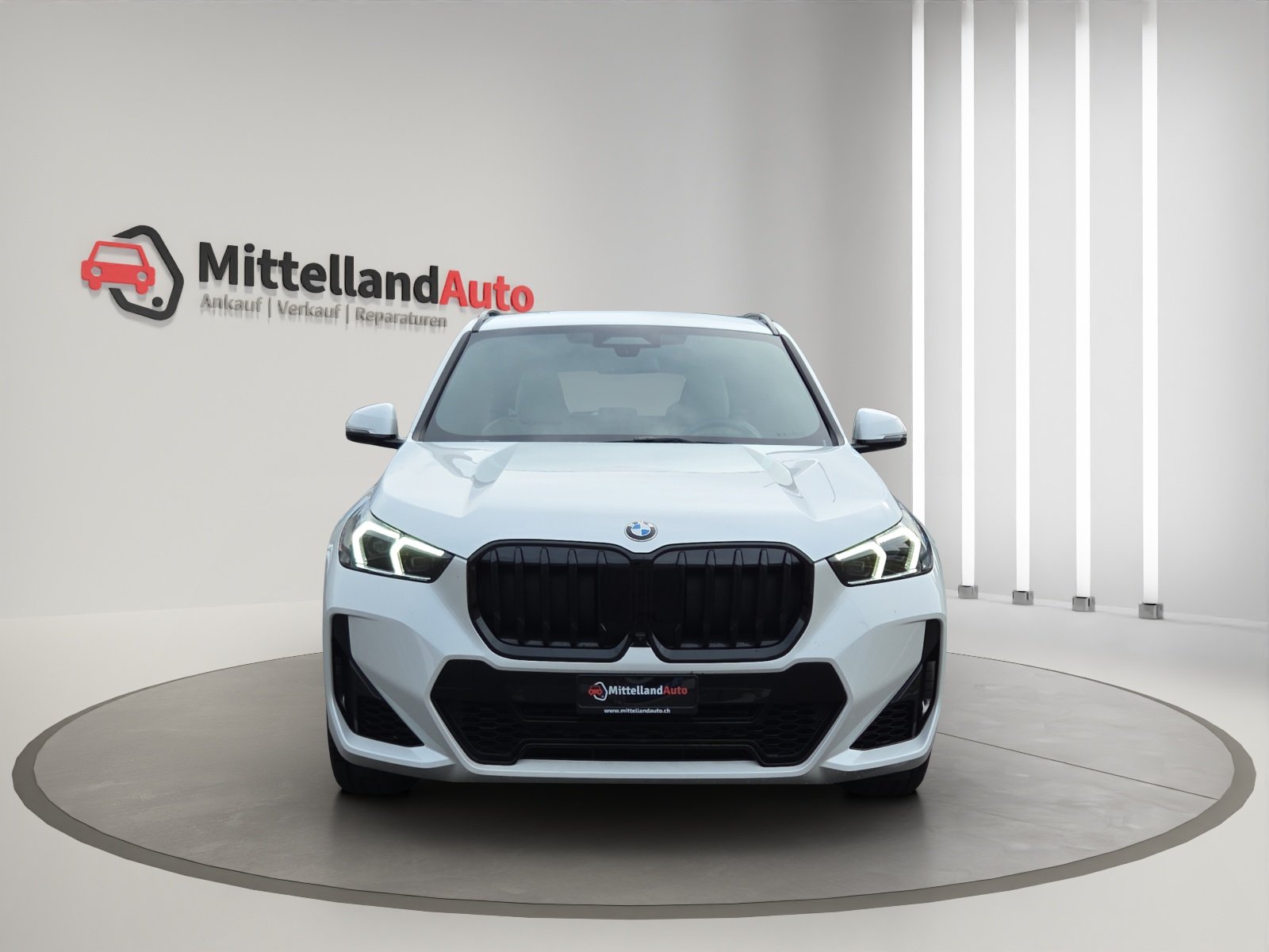 BMW X1 23i 48V M Sport, Mild-Hybrid Petrol/Electric, Second hand / Used, Automatic - 2