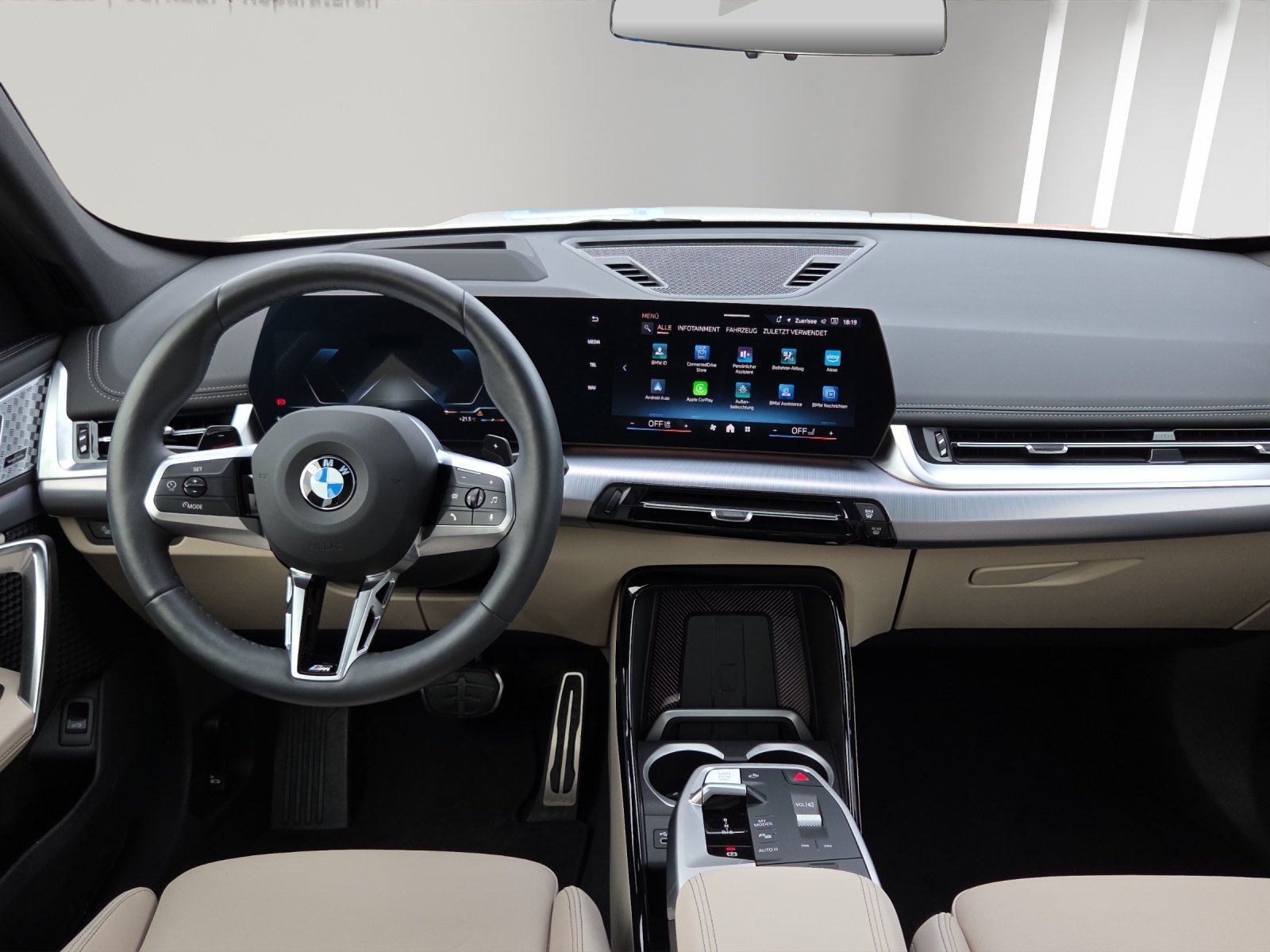 BMW X1 23i 48V M Sport, Mild-Hybrid Petrol/Electric, Second hand / Used, Automatic - 7