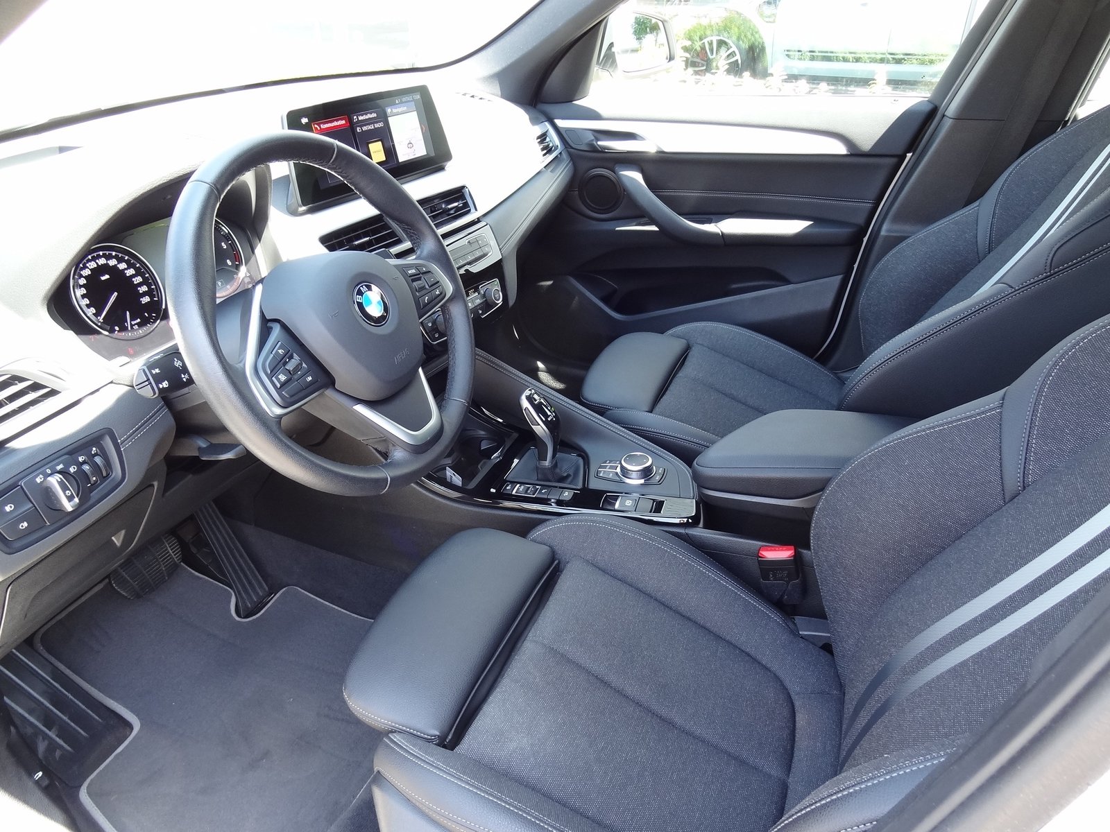 BMW X1 20d Sport Line Steptronic, Diesel, Occasion / Gebraucht, Automatik - 5
