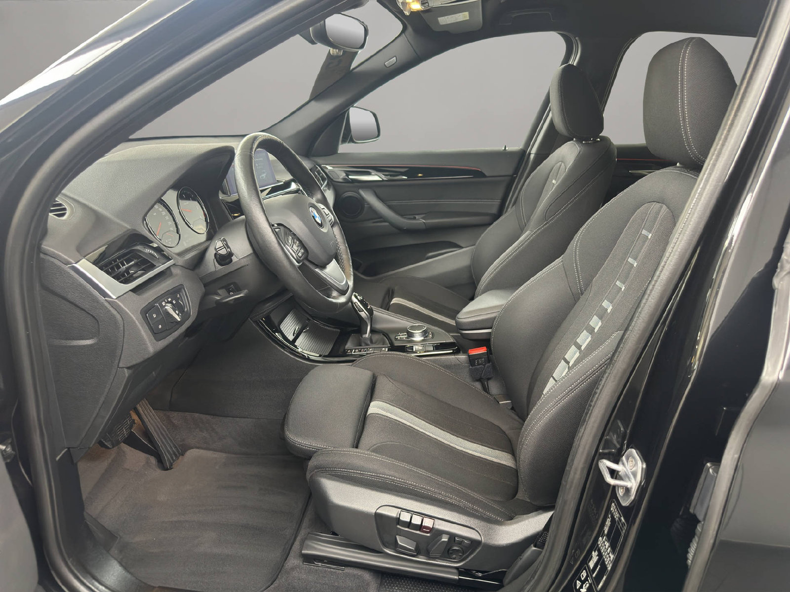BMW X1 18d, Diesel, Occasion / Gebraucht, Automatik - 6