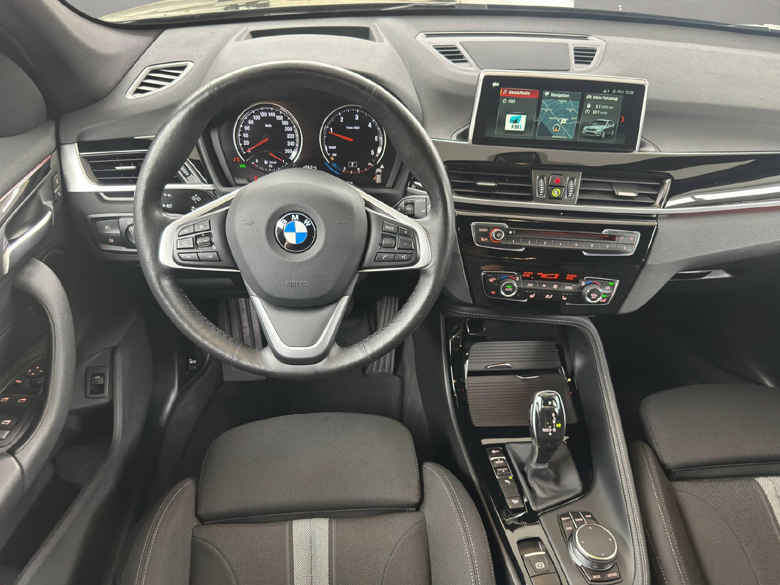 BMW X1 18d, Diesel, Occasion / Gebraucht, Automatik - 7