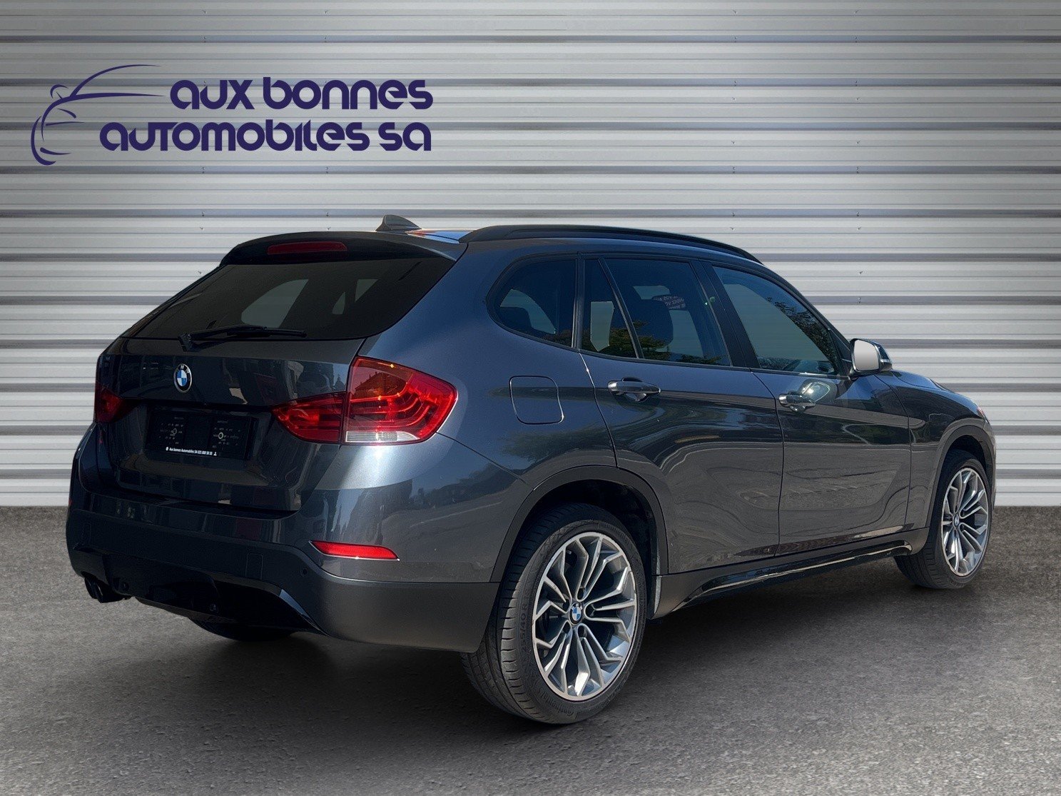 BMW X1 28i Sport Line Steptronic, Benzin, Occasion / Gebraucht, Automatik - 5