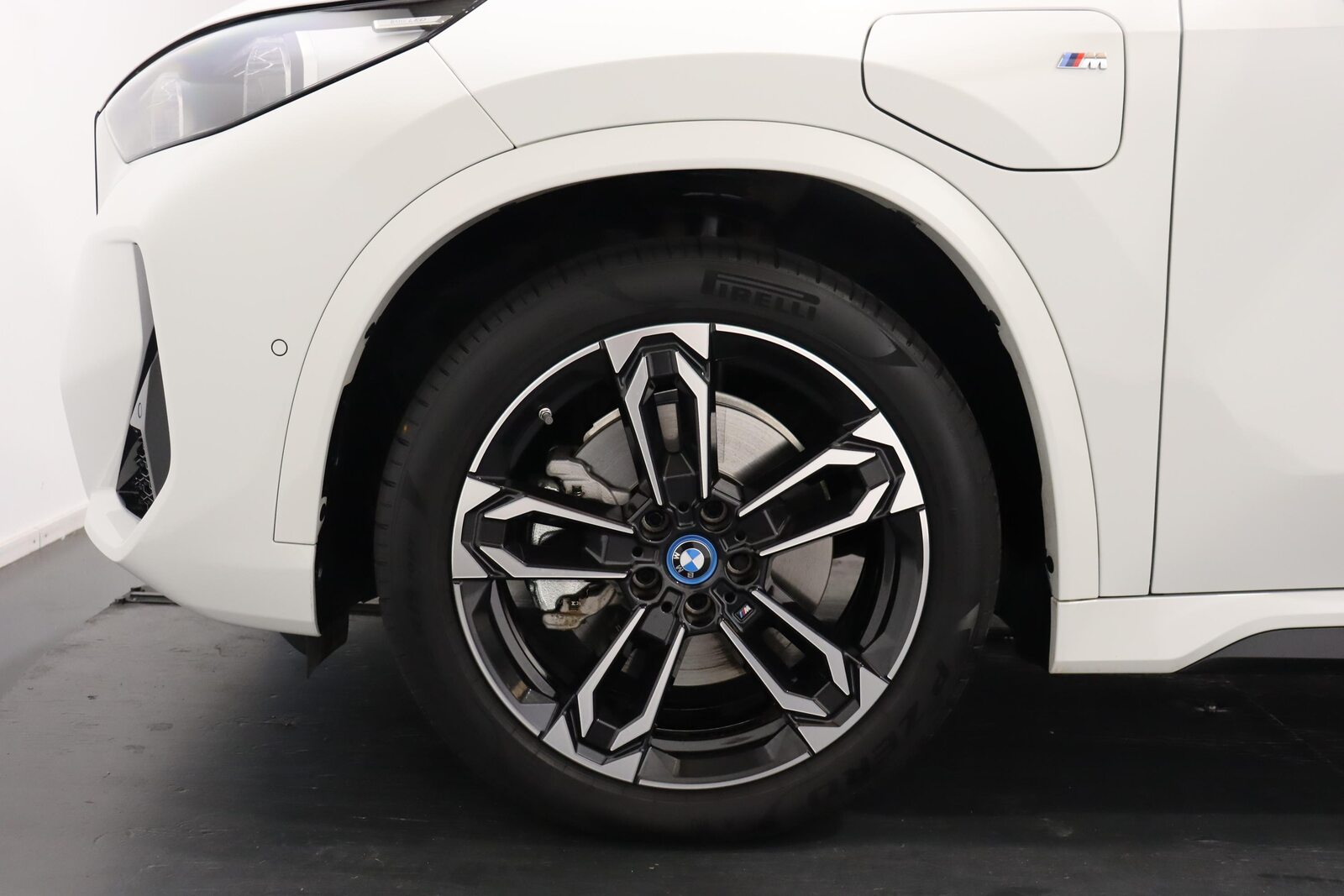 BMW X1 30e xDrive paddles, Hybride Rechargeable Essence/Électricité, Occasion / Utilisé, Automatique - 7