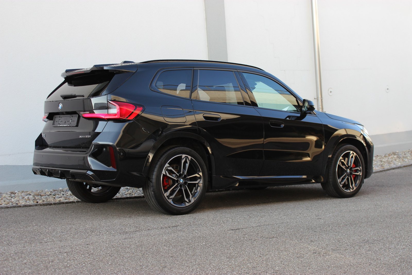 BMW X1 23i 48V M Sport Pro, Mild-Hybrid Petrol/Electric, Second hand / Used, Automatic - 3