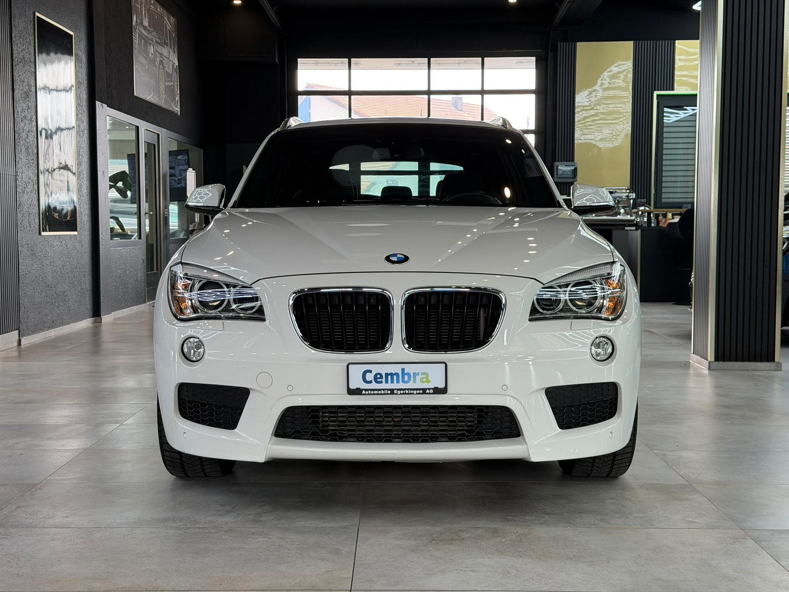 BMW X1 28i Steptronic, Benzin, Occasion / Gebraucht, Automatik - 2