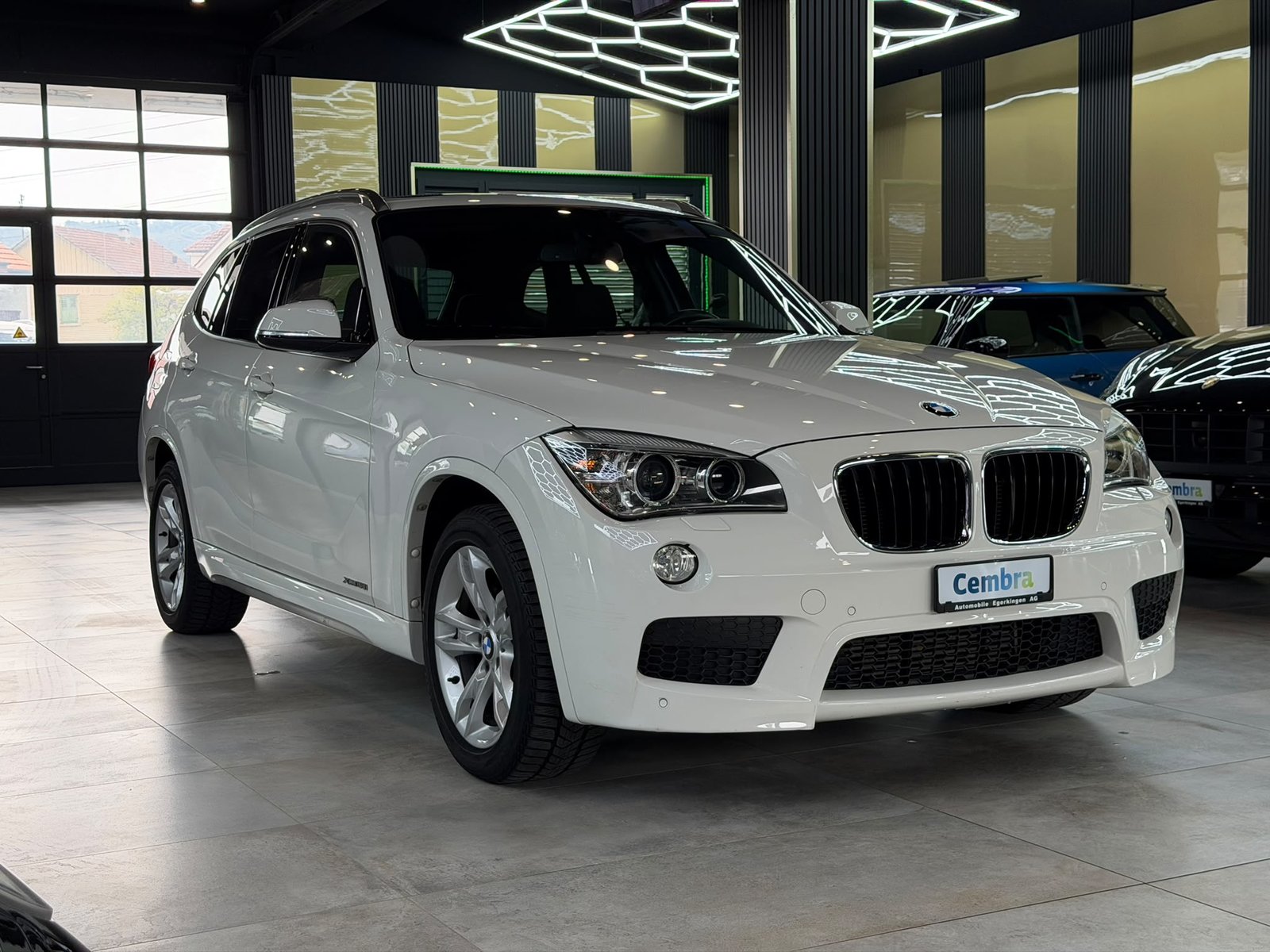 BMW X1 28i Steptronic, Benzin, Occasion / Gebraucht, Automatik - 3